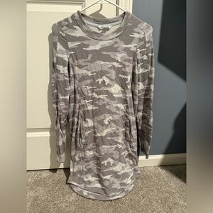 Great Condition!! Athleta Balance Gray Camouflage Long Sleeve Sweatshirt Dress